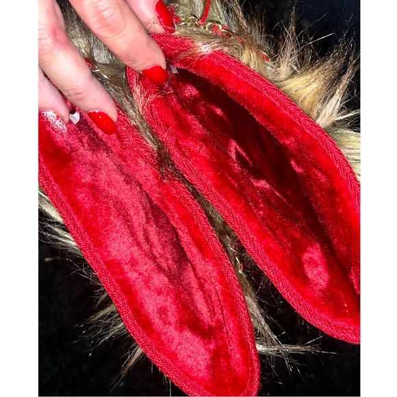 Shoe dazzle Winters Here Fuzzie Boot in Chili Pepper Red - Picture 11 of 14